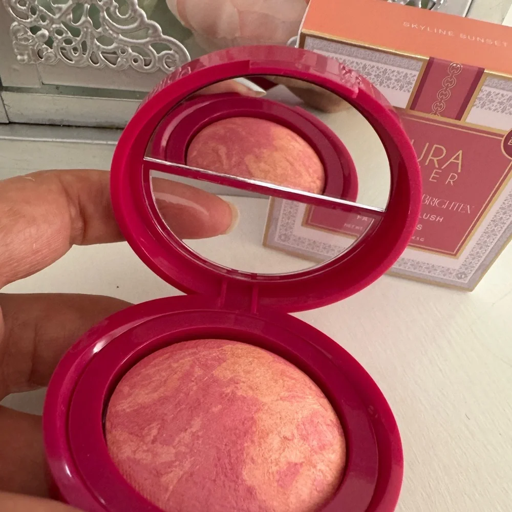 LAURA GELLER LIMITED EDITION MARBLEIZED BLUSH COLOR SKYLINE SUNSET